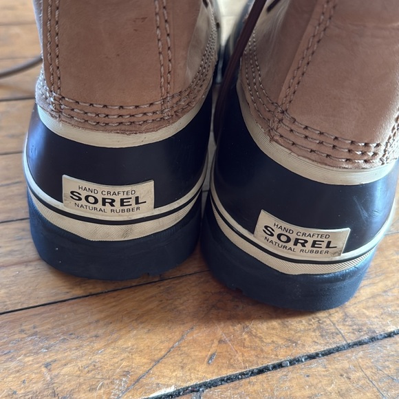 Sorel Caribou Winter Boots - EUC Great Deal - Picture 4 of 7